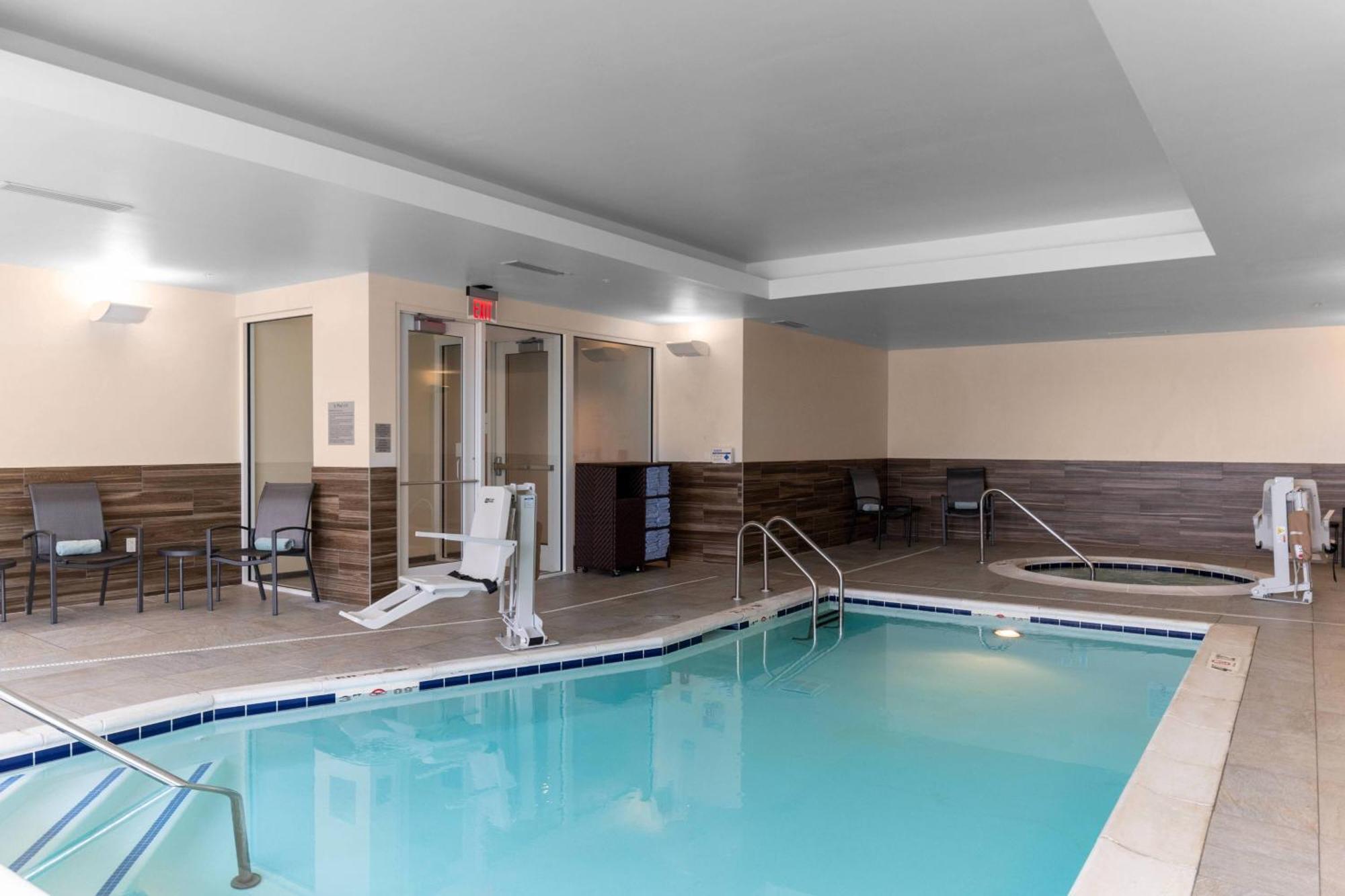 Fairfield Inn & Suites Columbus New Albany Exterior photo